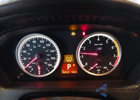 2013 BMW X5 M z USA, uszkodzony, nr VIN 5YMGY0C54DLL15734